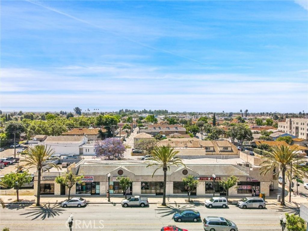 413 W Whittier Boulevard, Montebello, CA 90640