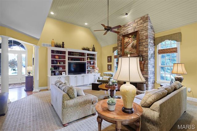 7411 Creek Ridge Lane, Edwardsville, IL 62025