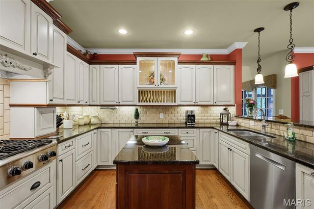 7411 Creek Ridge Lane, Edwardsville, IL 62025