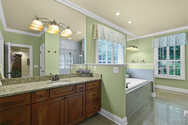 7411 Creek Ridge Lane, Edwardsville, IL 62025