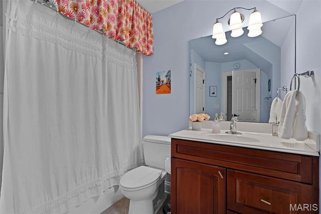 7411 Creek Ridge Lane, Edwardsville, IL 62025