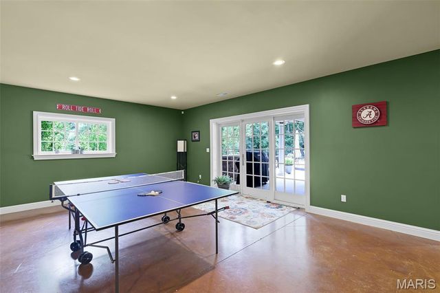 7411 Creek Ridge Lane, Edwardsville, IL 62025