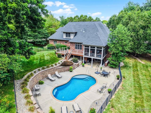 7411 Creek Ridge Lane, Edwardsville, IL 62025