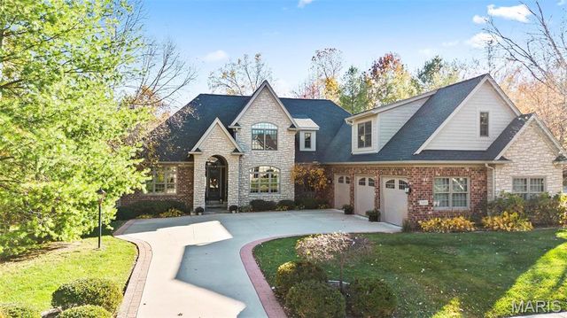 7411 Creek Ridge Lane, Edwardsville, IL 62025
