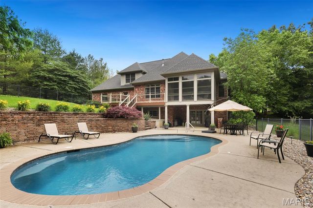 7411 Creek Ridge Lane, Edwardsville, IL 62025