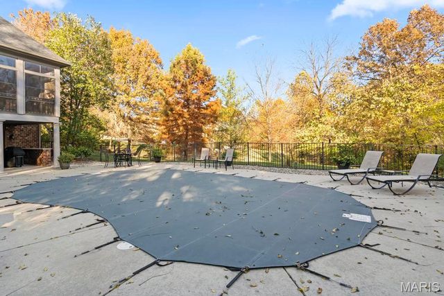 7411 Creek Ridge Lane, Edwardsville, IL 62025