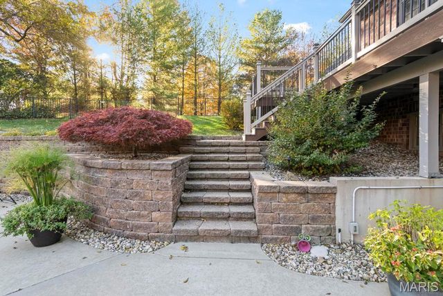 7411 Creek Ridge Lane, Edwardsville, IL 62025