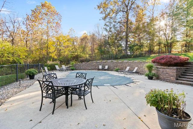 7411 Creek Ridge Lane, Edwardsville, IL 62025