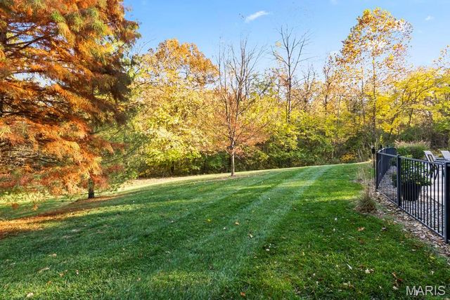 7411 Creek Ridge Lane, Edwardsville, IL 62025