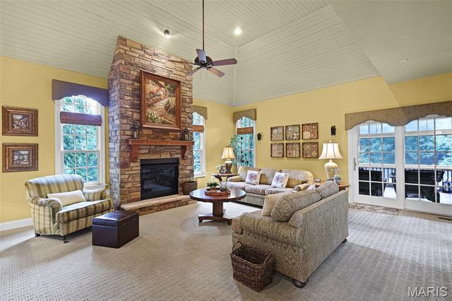 7411 Creek Ridge Lane, Edwardsville, IL 62025