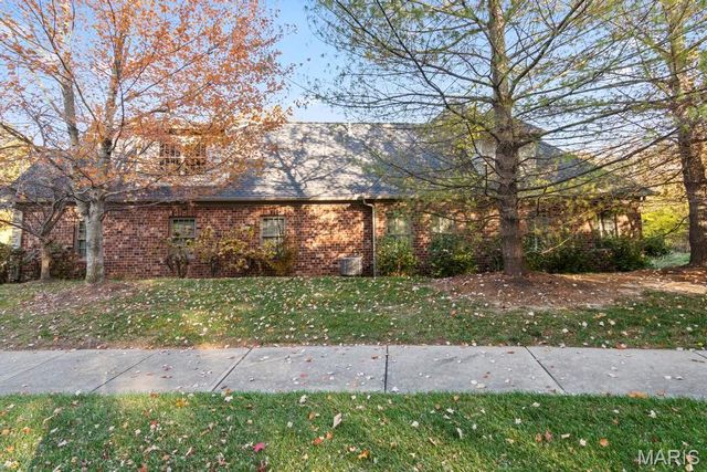 7411 Creek Ridge Lane, Edwardsville, IL 62025