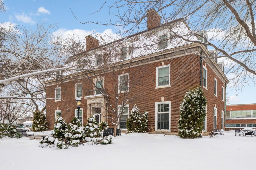 2318 Park Avenue, Minneapolis, MN 55404