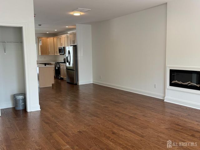 12 Moyse Place, Edison, NJ 08820