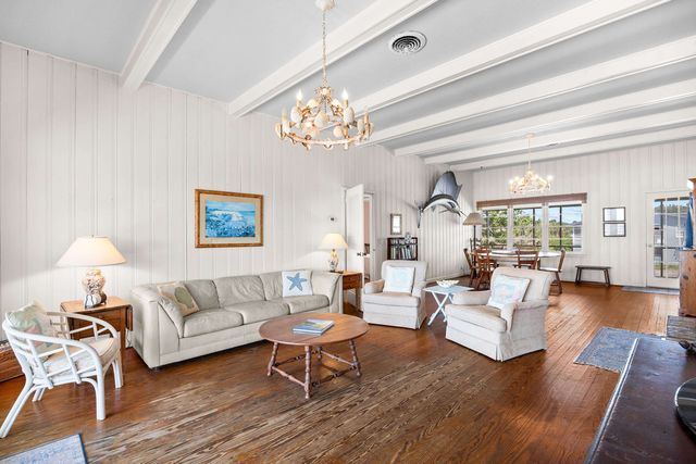497 Norris Dr., Pawleys Island, SC 29585