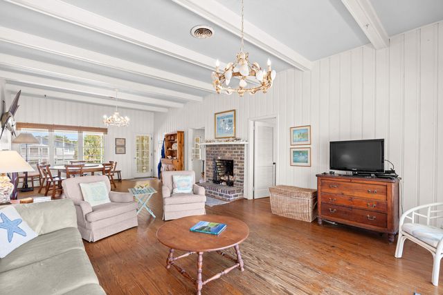 497 Norris Dr., Pawleys Island, SC 29585