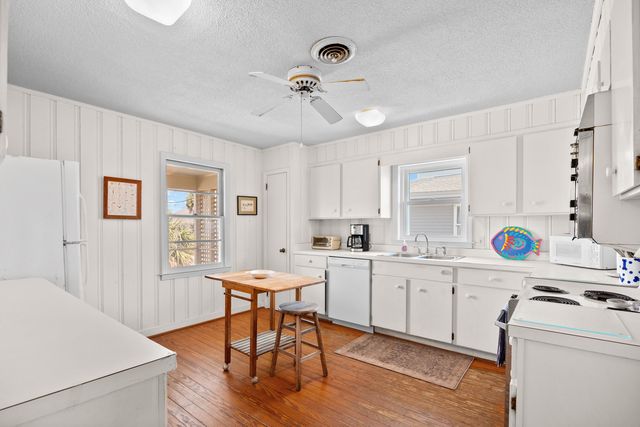 497 Norris Dr., Pawleys Island, SC 29585