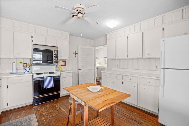 497 Norris Dr., Pawleys Island, SC 29585