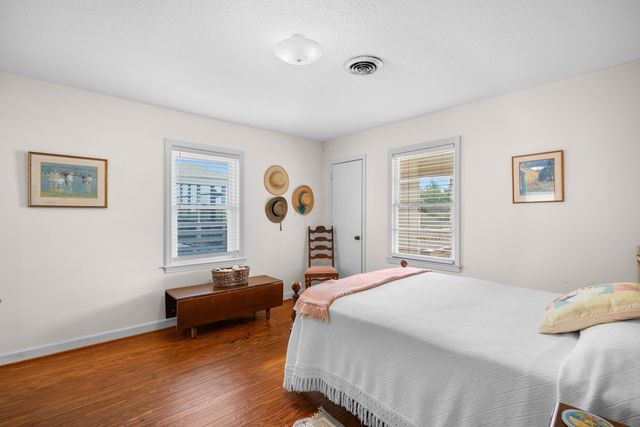 497 Norris Dr., Pawleys Island, SC 29585