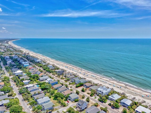497 Norris Dr., Pawleys Island, SC 29585
