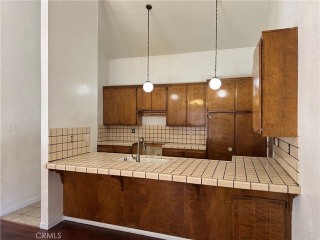 13010 Spring Valley Parkway, Victorville, CA 92395