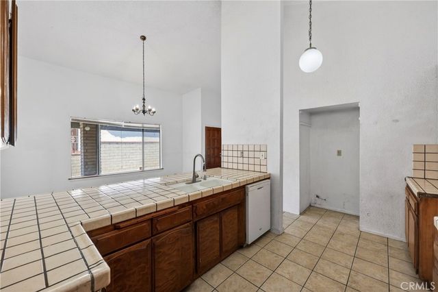 13010 Spring Valley Parkway, Victorville, CA 92395