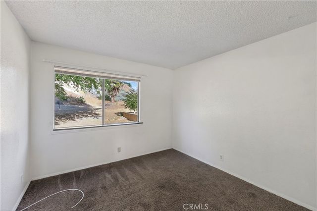 13010 Spring Valley Parkway, Victorville, CA 92395