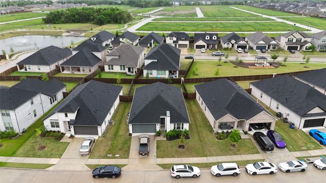 542 Chase Creek Drive, Lavon, TX 75166