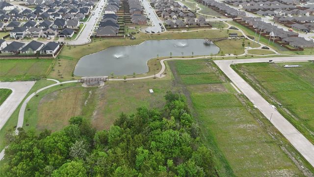 542 Chase Creek Drive, Lavon, TX 75166