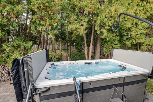 370 Smythe DRIVE, Williams Bay, WI 53191