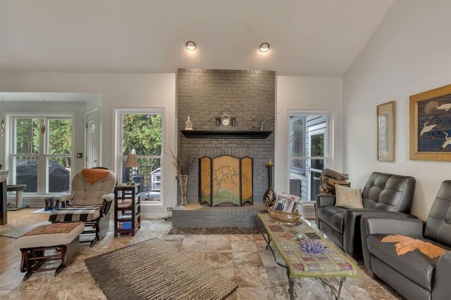 370 Smythe DRIVE, Williams Bay, WI 53191