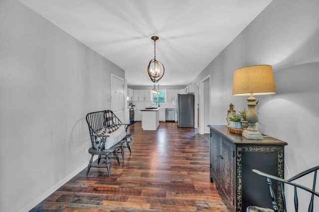 2712 Long Hollow Pike, Hendersonville, TN 37075