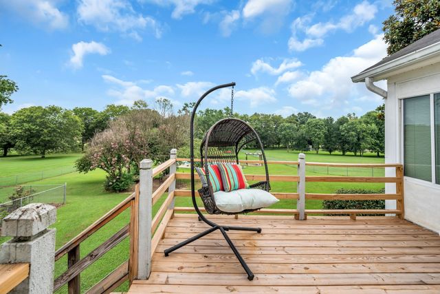 2712 Long Hollow Pike, Hendersonville, TN 37075