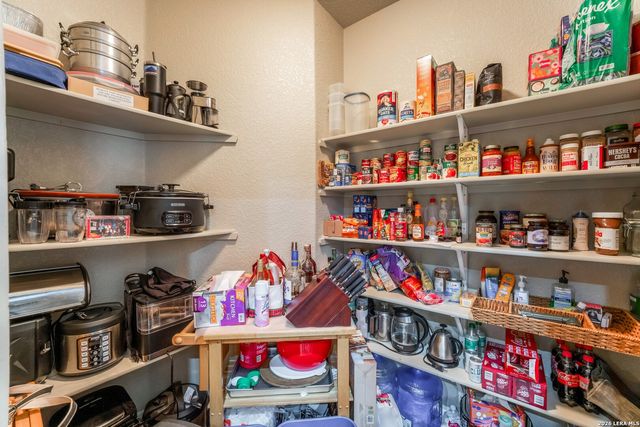 12230 Old Stillwater, San Antonio, TX 78254