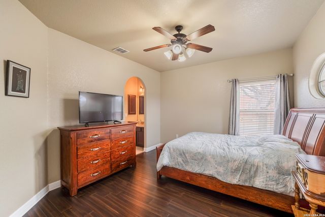 12230 Old Stillwater, San Antonio, TX 78254