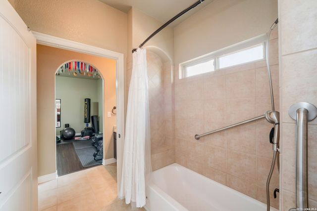 12230 Old Stillwater, San Antonio, TX 78254