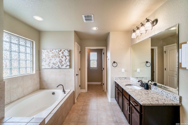 12230 Old Stillwater, San Antonio, TX 78254