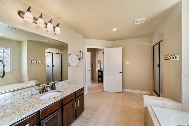 12230 Old Stillwater, San Antonio, TX 78254