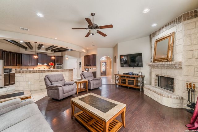 12230 Old Stillwater, San Antonio, TX 78254