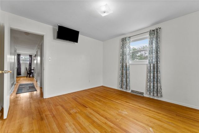 7672 Steubenville Pike, North Fayette, PA 15071