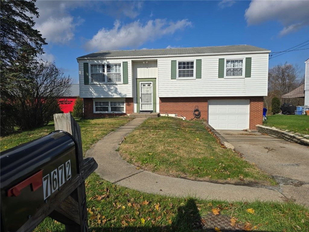 7672 Steubenville Pike, North Fayette, PA 15071