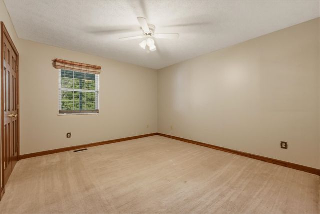 5397 Imperial Drive, Cross Lanes, WV 25313