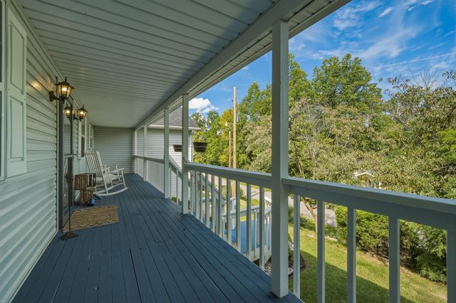 5397 Imperial Drive, Cross Lanes, WV 25313
