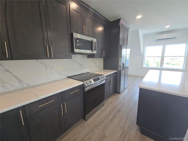 28 Haines Lane A, Walden, NY 12586