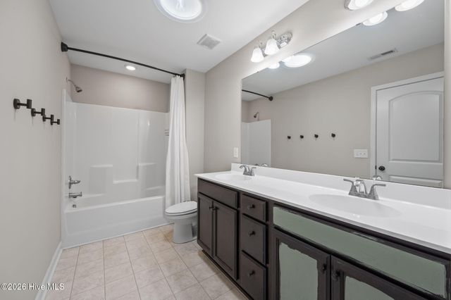 111 Anderson Avenue, Holly Ridge, NC 28445