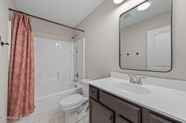 111 Anderson Avenue, Holly Ridge, NC 28445