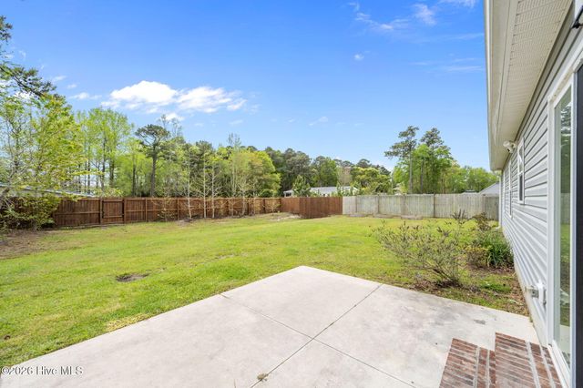 111 Anderson Avenue, Holly Ridge, NC 28445