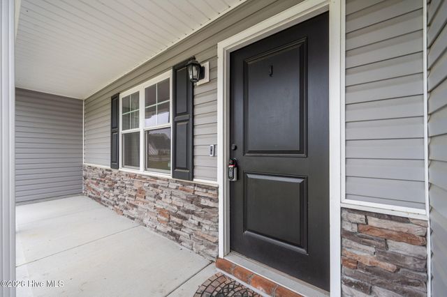 111 Anderson Avenue, Holly Ridge, NC 28445
