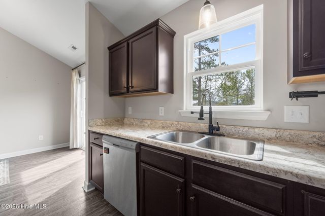 111 Anderson Avenue, Holly Ridge, NC 28445