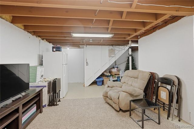 16840 Edloytom Way, Clinton Township, MI 48038