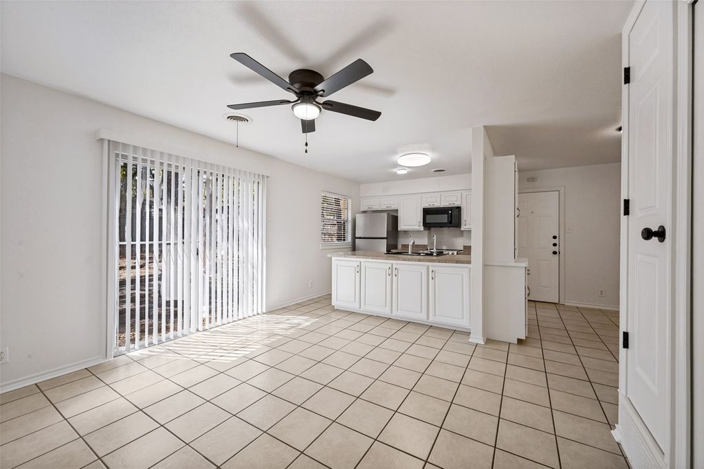 1237 King Drive, Bedford, TX 76022 — photo 5